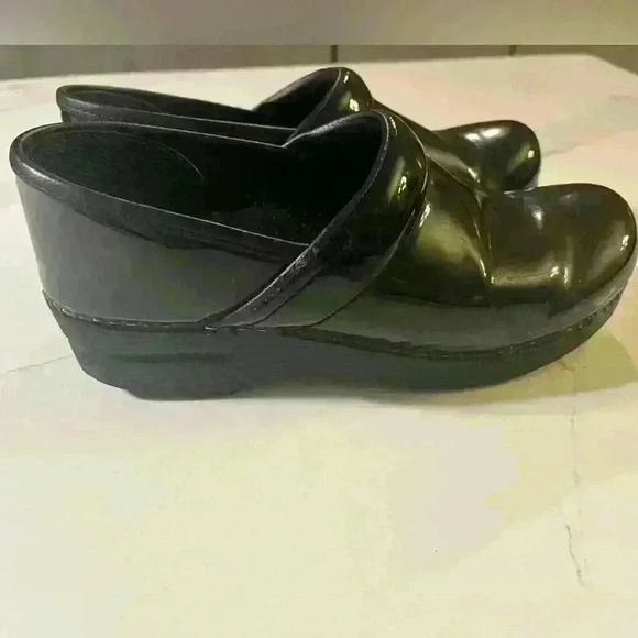 Dansko clogs patent leather size 38 - Picture 3 of 10